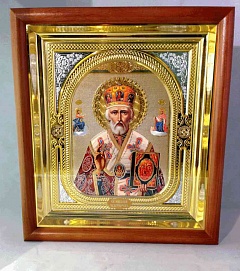 Икона свт. Николай Чудотворец в митре в деревянном окладе (25,5х28,5см)