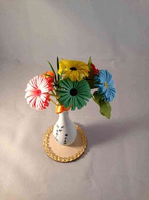 Вазочка керамическая с цветочками на подставке